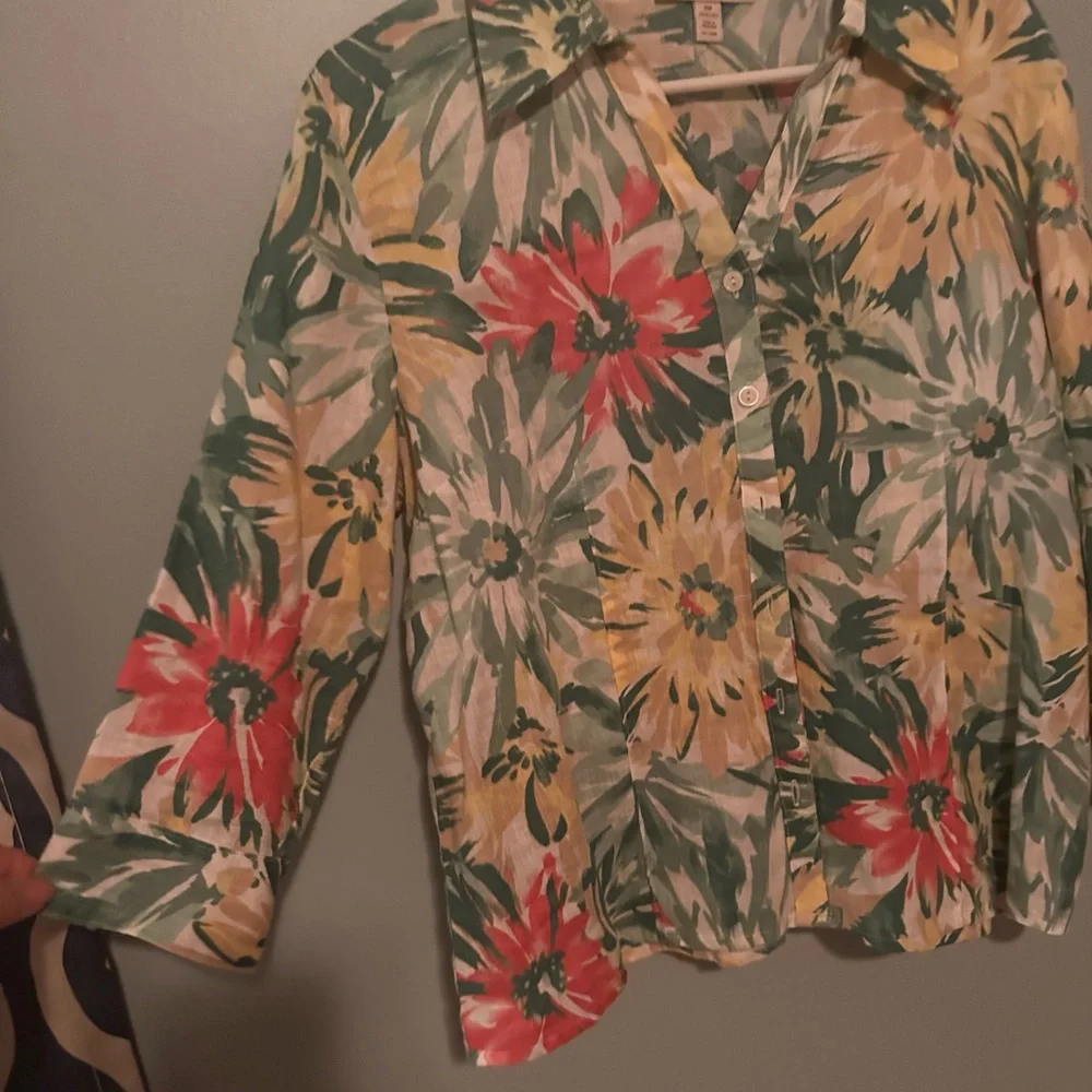 SS Pretty spring blouse - Picture 4 of 4